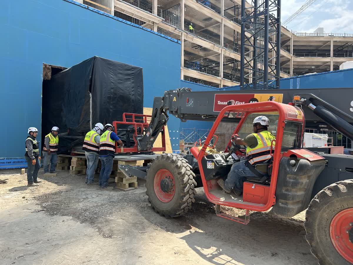 Easton crew on a Central Texas job site